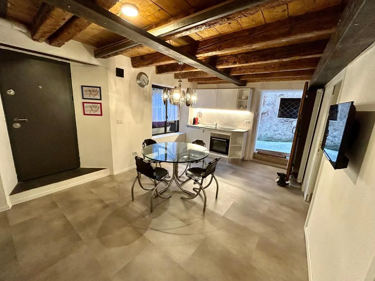 Heather'S Home Bassano del Grappa 0*,  Italia